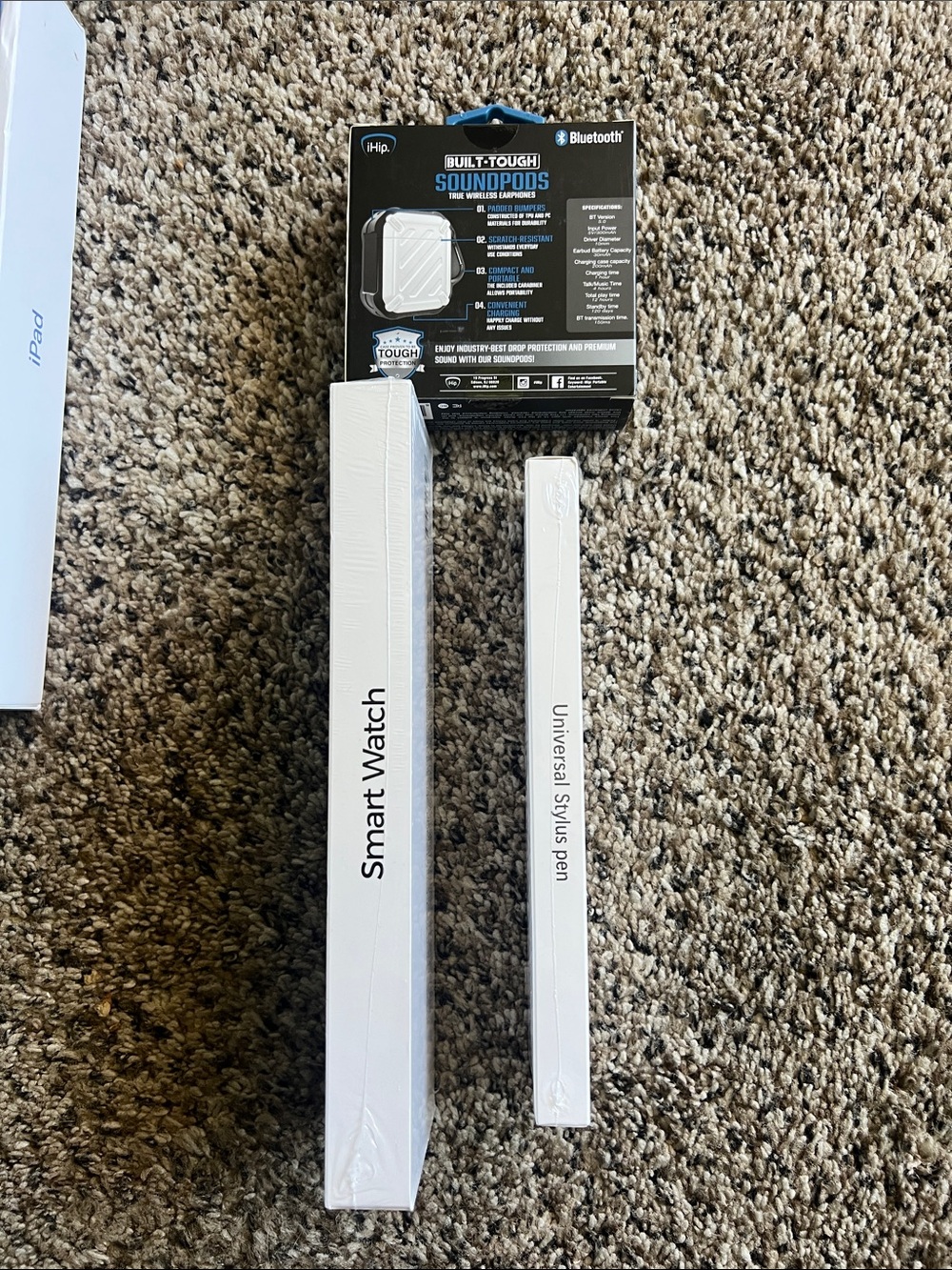 Apple Ipad 6 bundle. - Picture 7 of 9